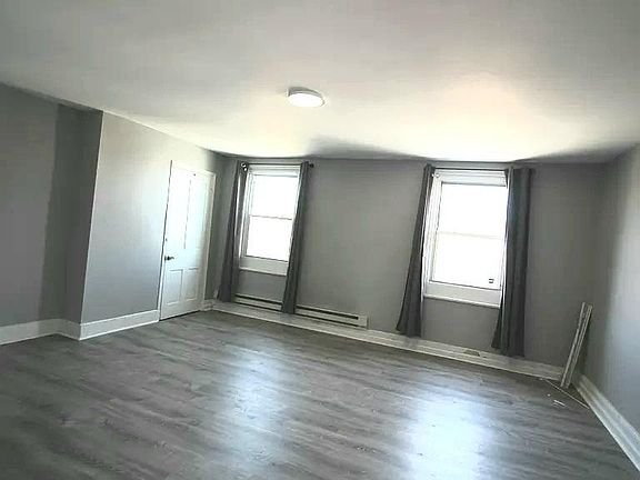 5th image of 2341 E York St #3