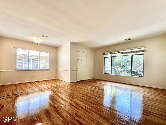 4th image of 2442 El Molino Ave #11349922