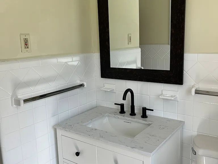 7 Rosewood Ave — Photo 9