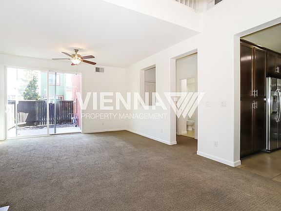 3rd image of 824 Gold Ln