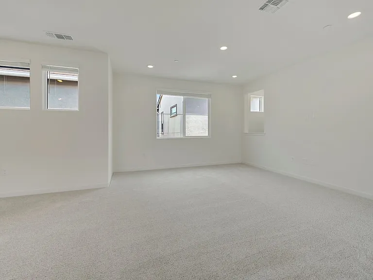 14545 Southpointe Dr #81 — Photo 17
