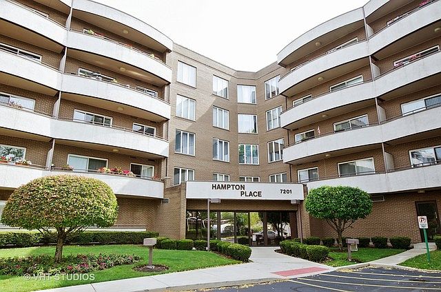 1st image of 7201 N Lincoln Ave APT 506