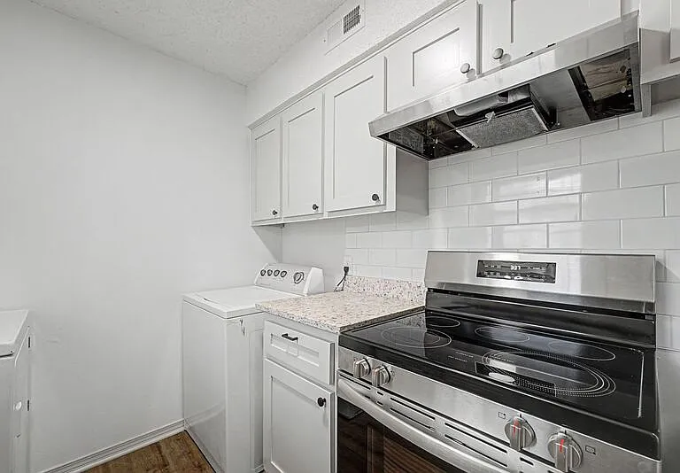 203B Jefferson St — Photo 3