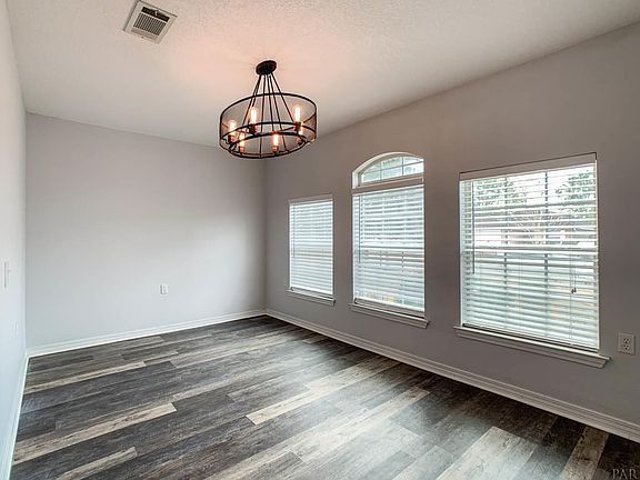 5th image of 1470 Sturbridge Pl