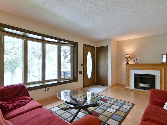 5th image of 6537 N Nixon Ave