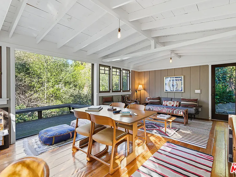 2049 Oakstone Way — Photo 18