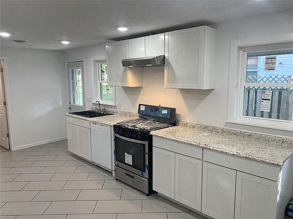 2nd image of 1719 N Madison Ave