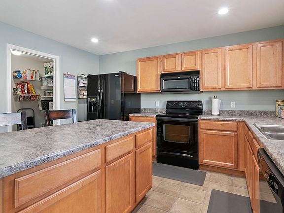 2nd image of 353 S Spanish Fields Dr