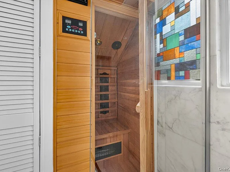 1155 Webster Ave — Photo 26