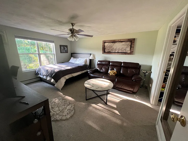 29 Swan Ct #C — Photo 8