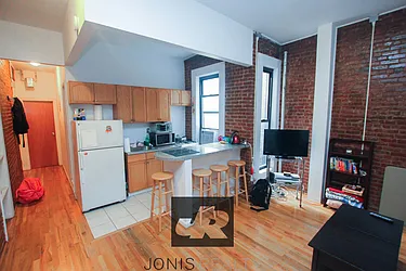 Rented by Jonis Realty