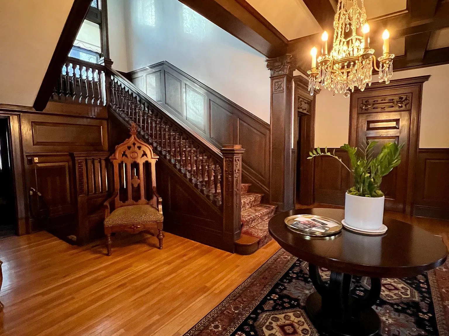 7 bed, 6000 sqft, $950 — Photo 4