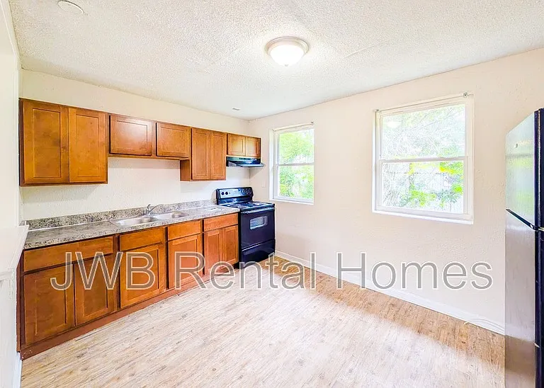 2830 San Diego Plz — Photo 2