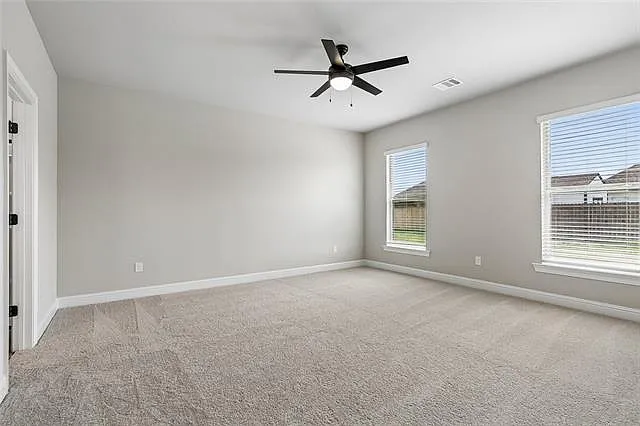 8862 Lyndanne Dr — Photo 7