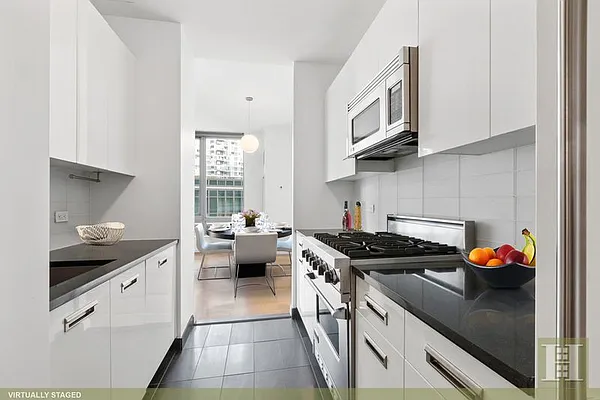 Sold by Halstead Real Estate | media 6