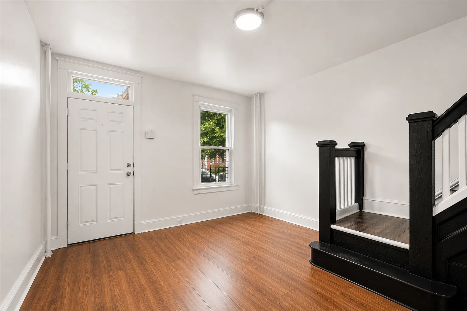 2 bed, $1,495 — Photo 2