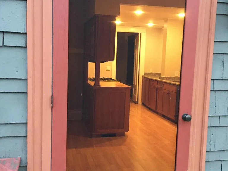 840 Harvard St — Photo 4