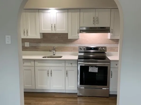 161 Centre Ave #Cup, Secaucus, NJ 07094