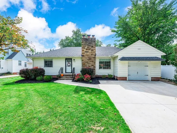 7118 Kleber Ct, Independence, OH 44131