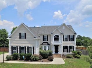 1412 Chaplin Bay Dr, Chester, VA 23836