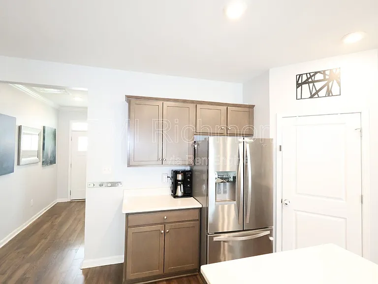 5918 Brailen Dr — Photo 9