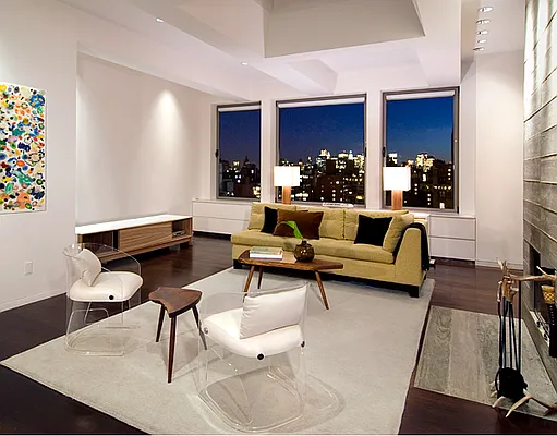 Sold by Fionn Campbell | media 3