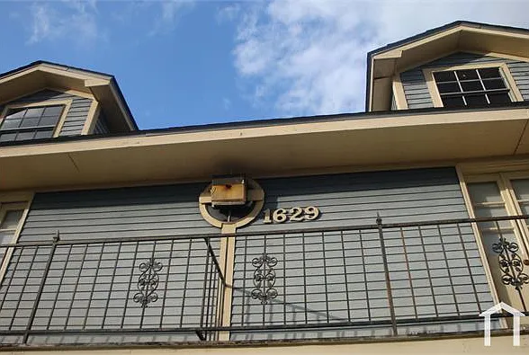 2 bed, 1200 sqft, $1,300 — Photo 4