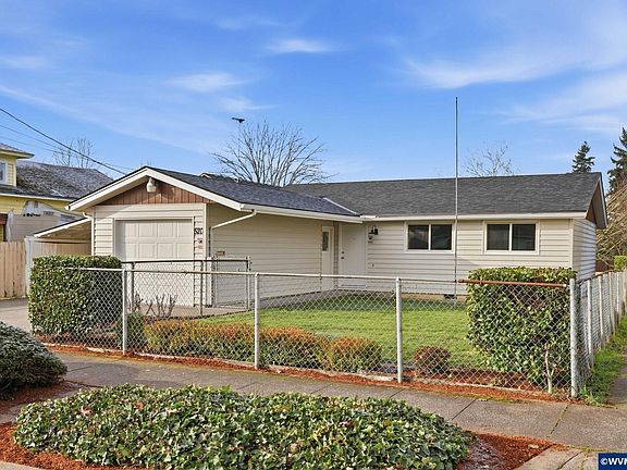 3rd image of 520 Geary St SE