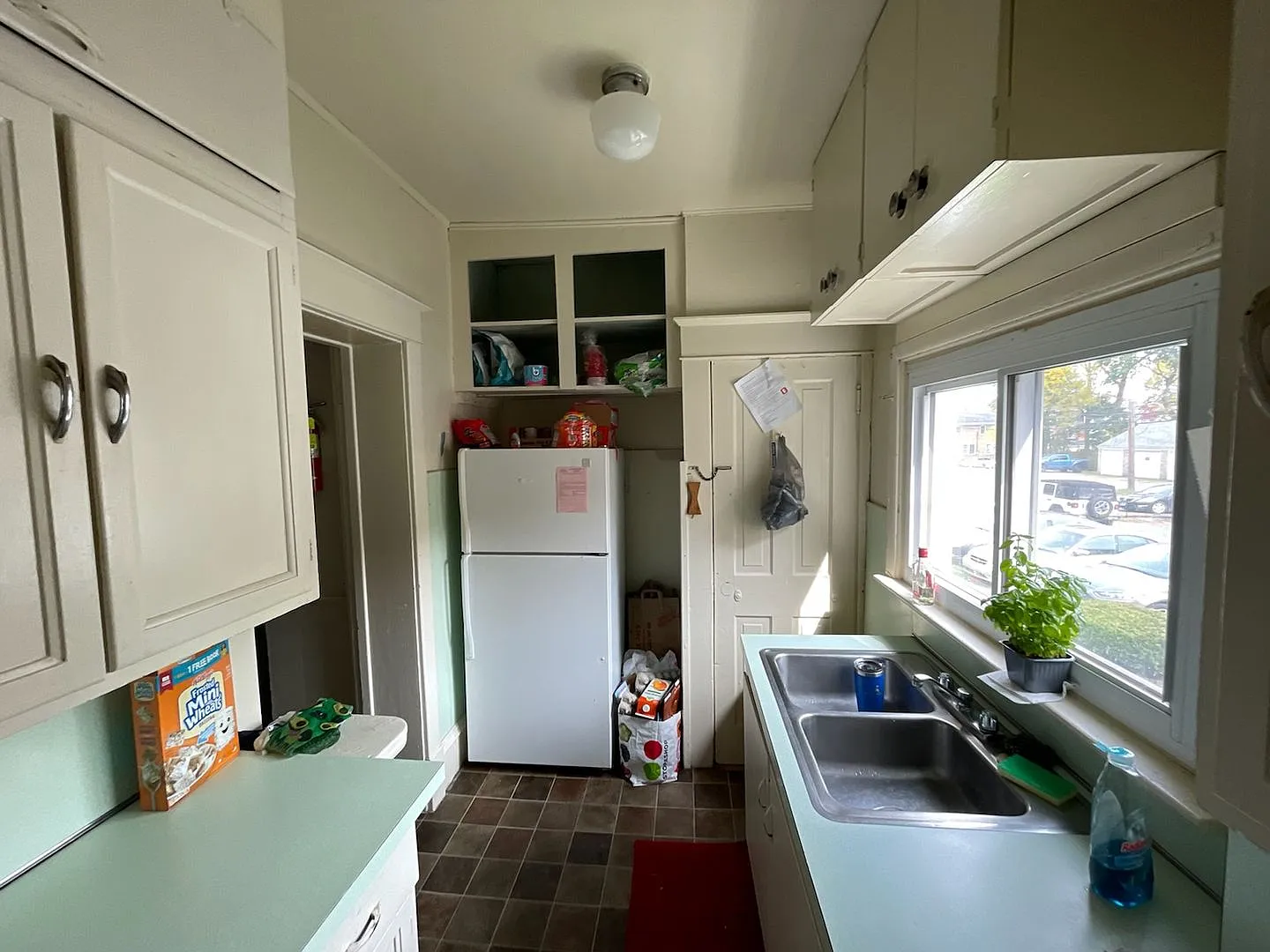 College Avenue, West-532 — Photo 2
