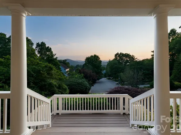22 Rosebay Ln, Asheville, NC 28803