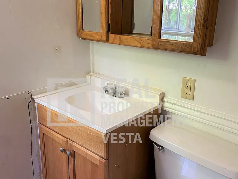 612 Cedarwood Dr — Photo 8