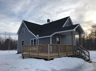 50882 1st St, Hancock, MI 49930