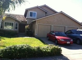 6131 Viewcrest Dr, Oakland, CA