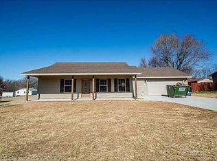 240 Jay Ave, Fayetteville, AR 72735