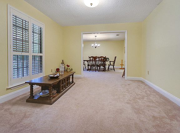 4th image of 119 Evangeline Dr