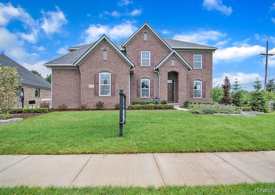 13549 Valencia Dr, Shelby Township, MI 48315 Zillow