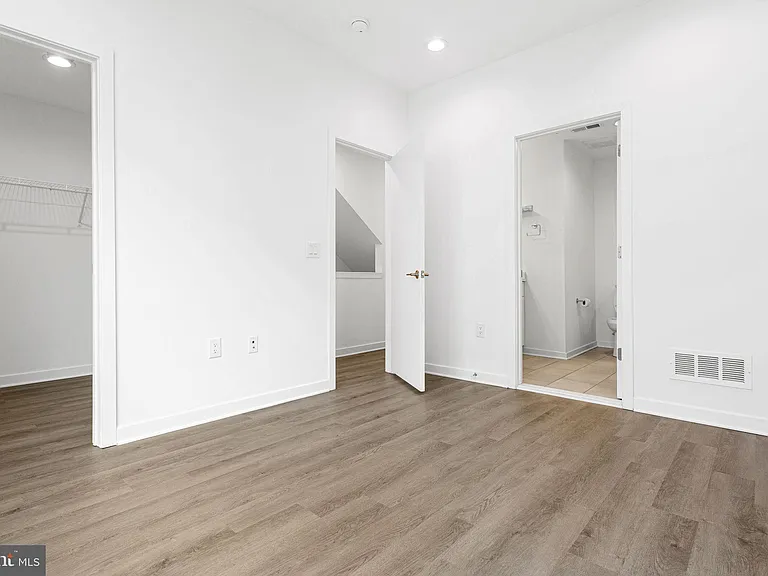 3121 Beach View Ln #A — Photo 19