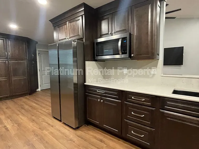 1745 Berry Ct — Photo 42
