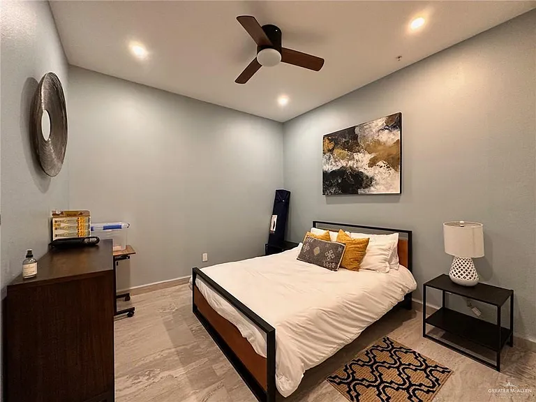2700 Gulf Blvd #204 — Photo 16