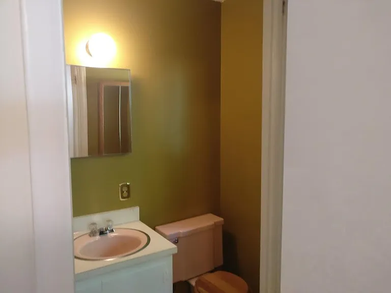 1351 N Stephens Ave — Photo 10