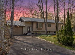 3866 Dixon Rd, Innisfil, ON L9S2R9
