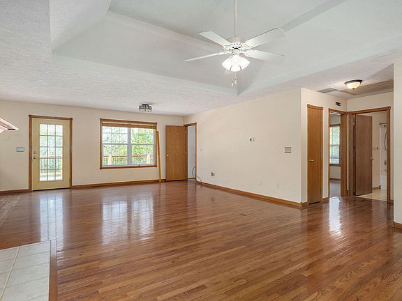 4th image of 1763 Yoachum Drive