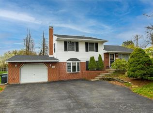 1465 Exeter Cir, Allentown, PA 18103