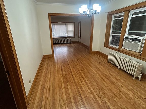 3rd image of 5111 W Gunnison St Unit 2