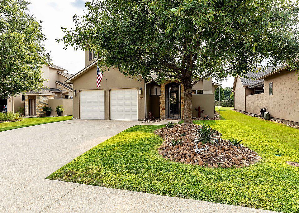 1st image of 2792 Indian Wells Dr