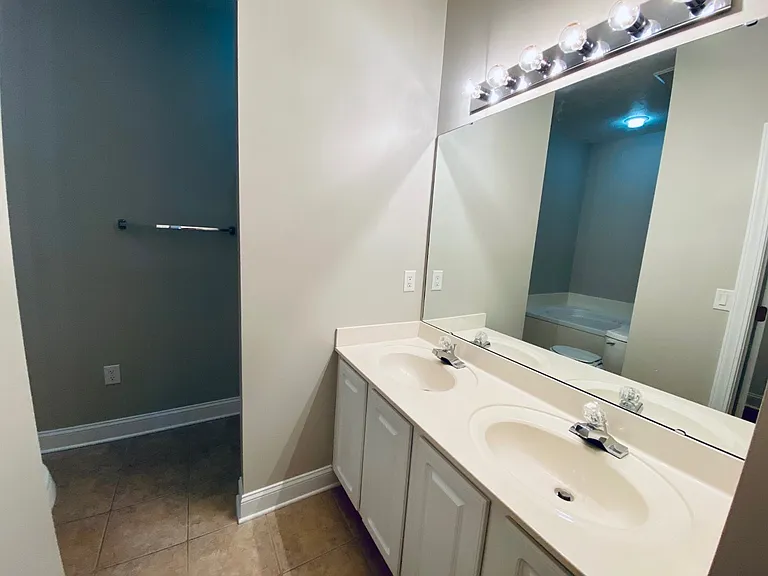Master bathroom_04022022