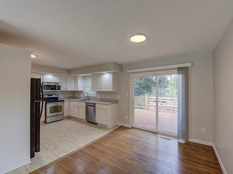 616 N Morse Ave — Photo 4