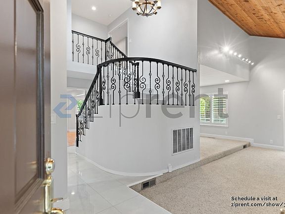 5th image of 10320 Lockwood Dr