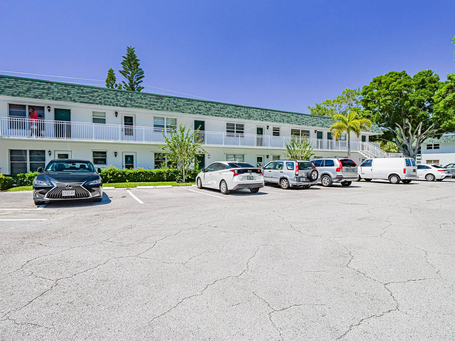 2 bed, 2.0 bath, 1000 sqft, $1,800 — Photo 1