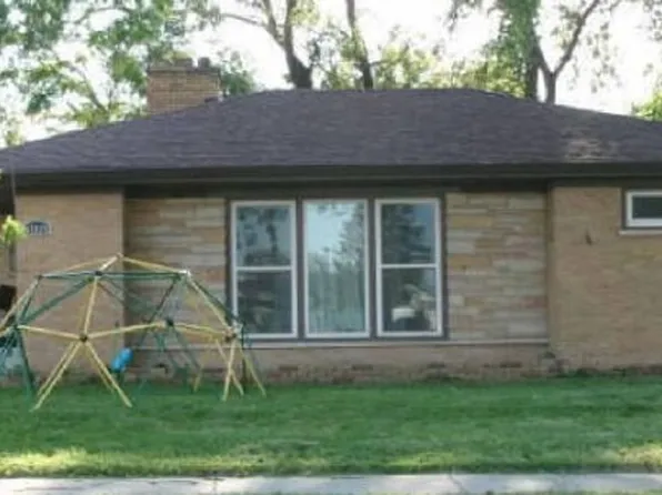 17828 Dekker St, Lansing, IL 60438